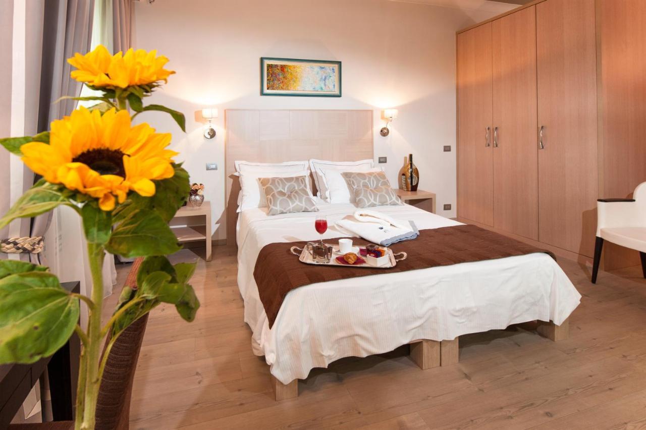 Villa Maria Cristina Казерта Номер фото